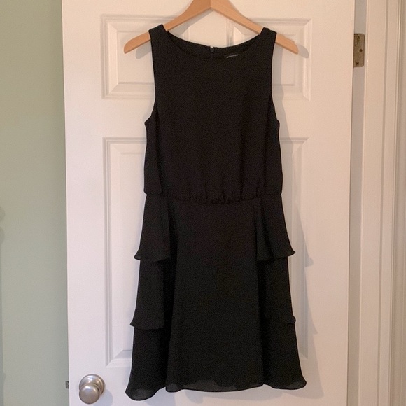 Banana Republic Dresses & Skirts - Banana Republic black cocktail dress